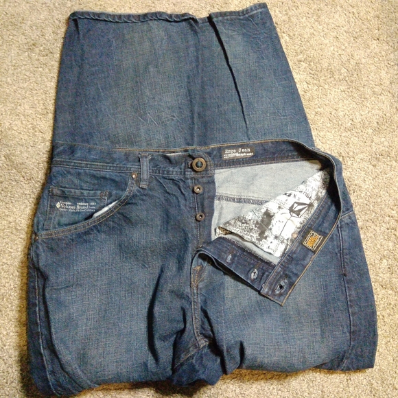 Genuine Volcom Brand Jeans - Picture 5 of 10